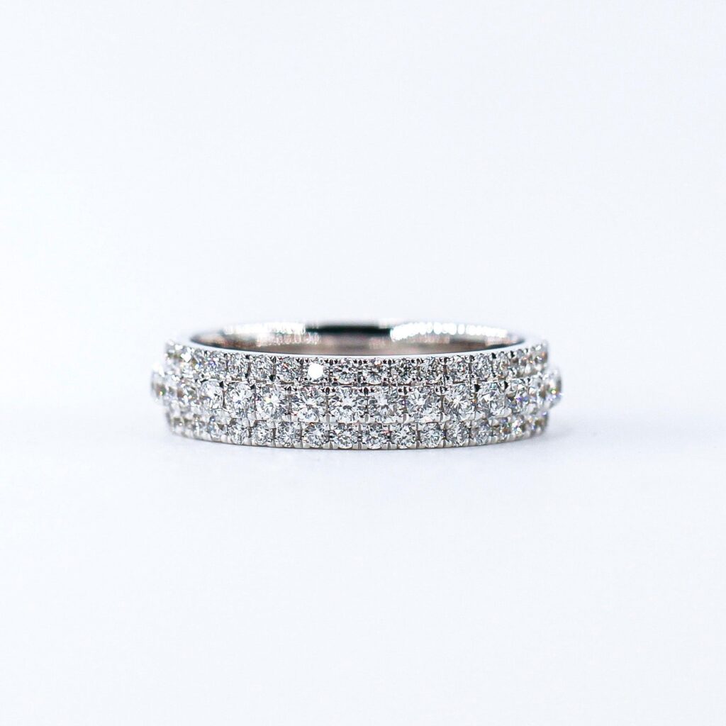 Round Brilliant cut Diamond Lady's Wedding Bands