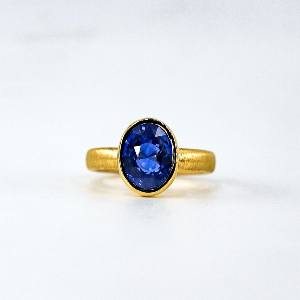 Oval Shape Blue Sapphire Solitire Rings