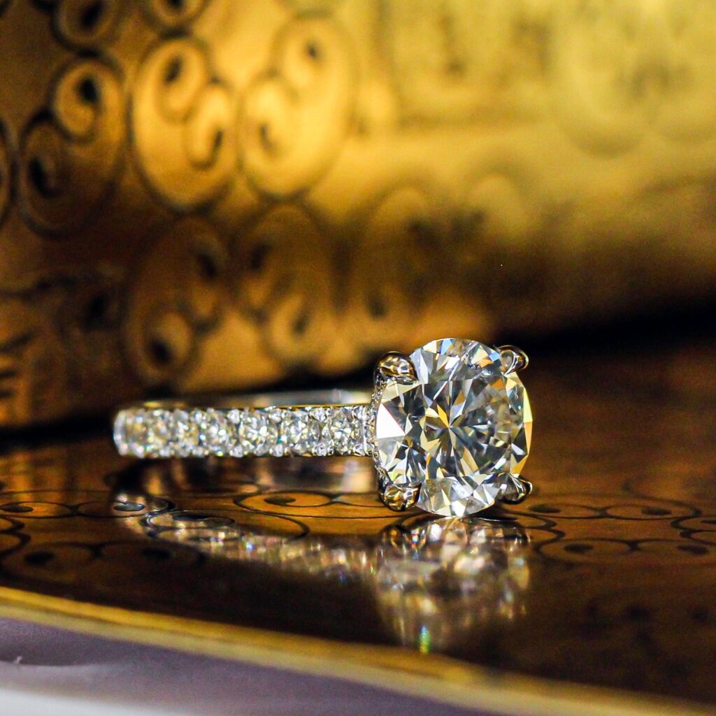 Round brilliant cut Diamond engagement rings Perth custom jewelery
